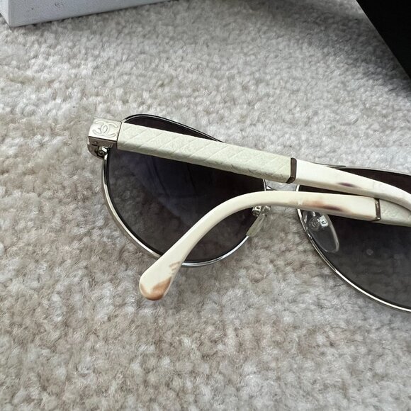 Chanel Authentic 4195-Q Aviator Quilted Sunglasses With Case Y2K - Picture 3 of 12
